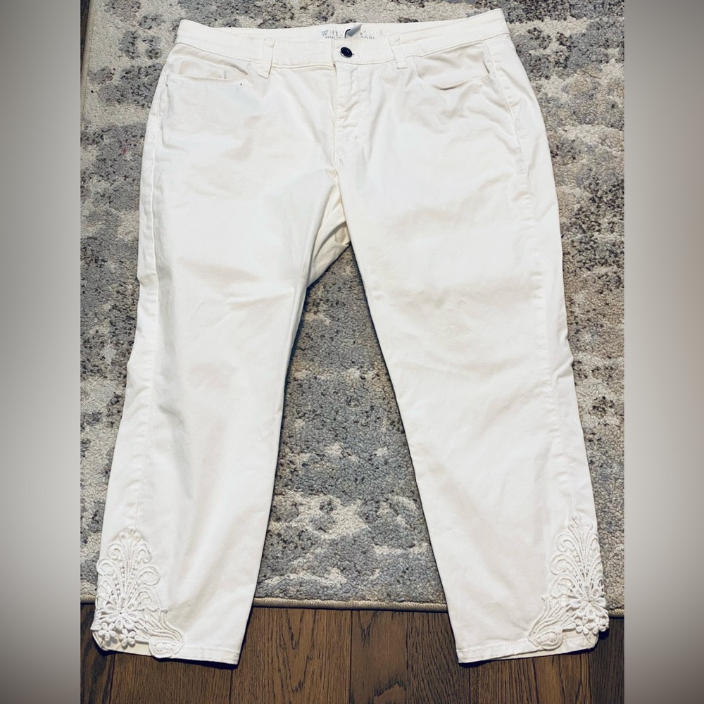 White House Black Market Capris